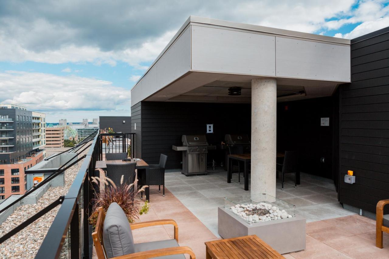 Condo Mid-Century Modern Style - Pool/Terrace Quebec City Exterior photo